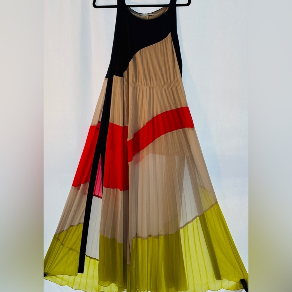BCBGMaxAzria- RUNWAY KAMILLE DRESS - Picture 4 of 5